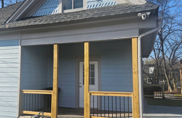 Charming 2-bedroom house in beautiful Atlanta with WiFi, AC