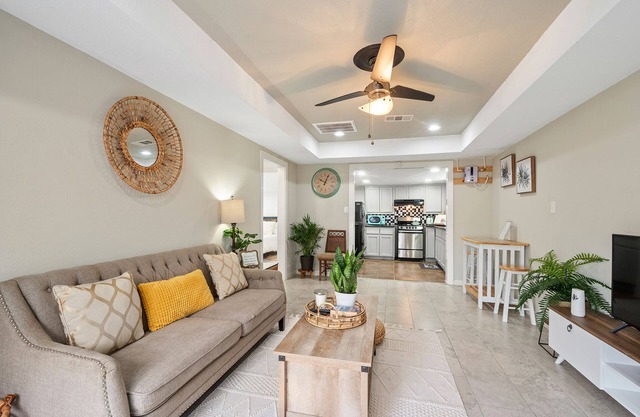 Charming 2-Bedroom Retreat in Southwest Houstonn