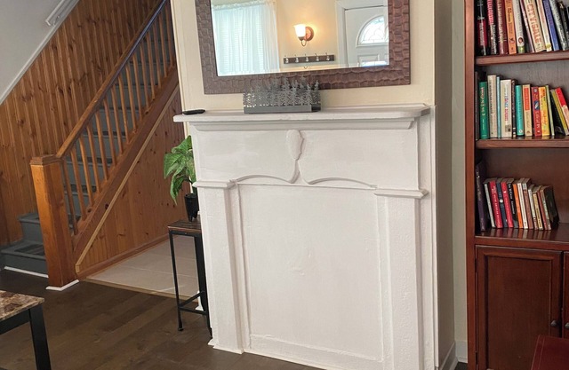 Charming 2-bedroom unit in Long Branch, NJ. - Just two min drive to the beach!