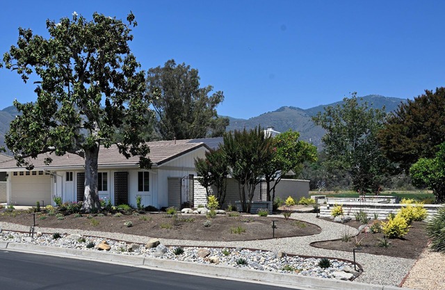 Charming 2-bedroom 2-bathroom house located in the Pauma Valley Country Club