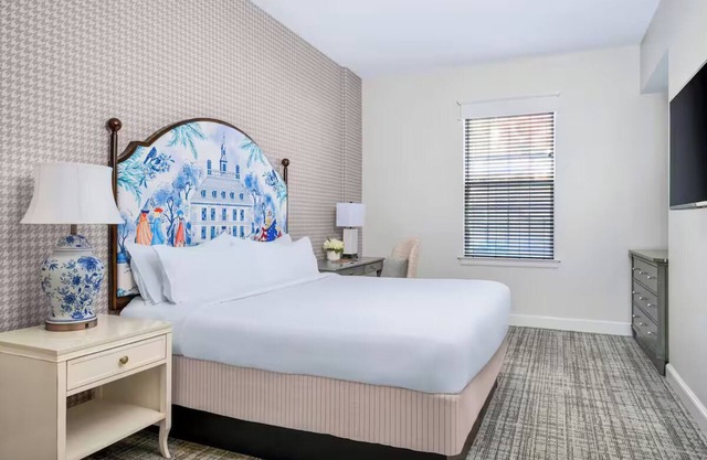 Charming 2-bedroom villa with WiFi, AC in phenomenal Williamsburg