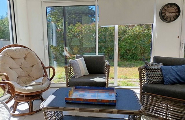 Charming 2-Bedroom Holiday Home with Garden, Veranda, and Pet-Friendly in Notre-Dame-de-Monts