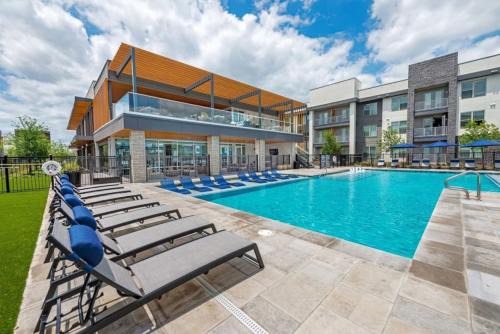 Charming 2BD 2BA with Beautiful Pool in
