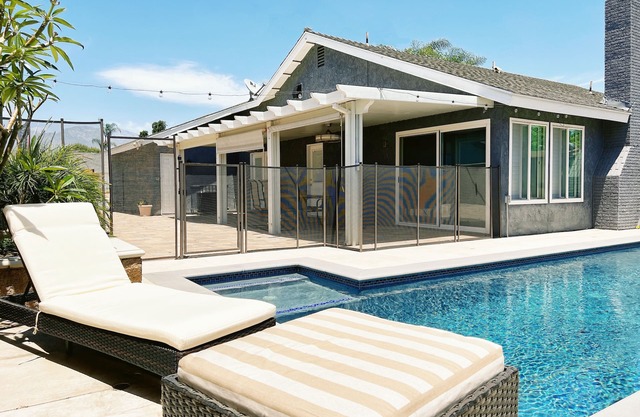 Charming 2bed 1bath Private pool self check-in Medical Center Downtwon Disney