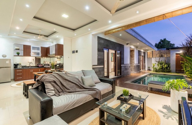 CHARMING! 2BR Villa located in Seminyak - Private pool!