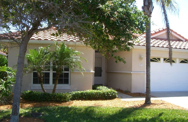 Charming 3-bdrm house with shared pool and tennis in adorable Melbourne Beach