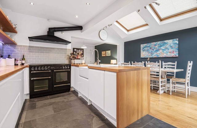Charming 3 Bedroom Townhouse in Henley-On-Thames