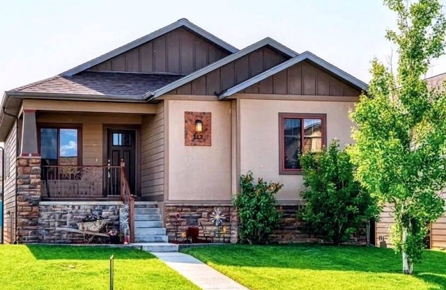 Charming 3 bed, 2 bath home complete with all the modern comforts.