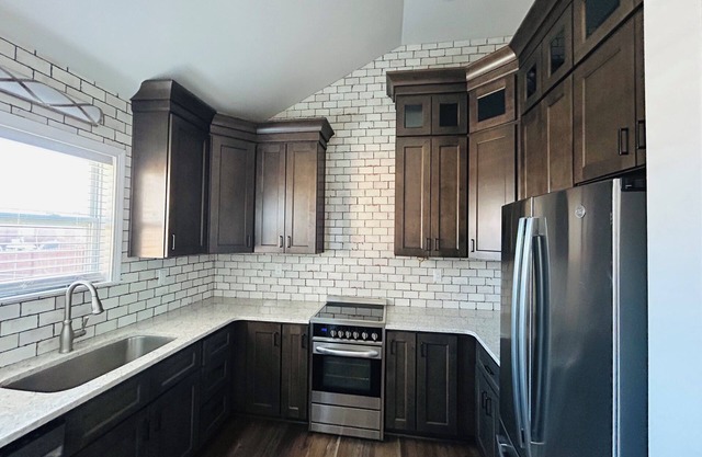 Charming 3-bedroom 5 min to Louisville close to Churchill Downs and expo center
