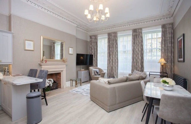 Charming 3-Bedroom Retreat in Glasgow West End