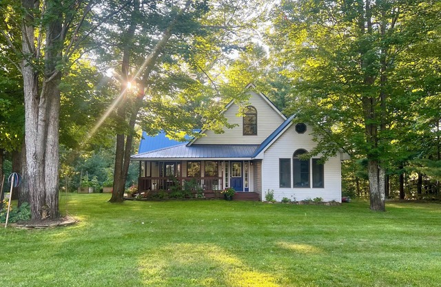 Charming 3 bedroom 2 bathroom home