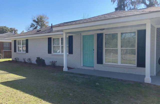 Charming 3-bedroom house in Savannah