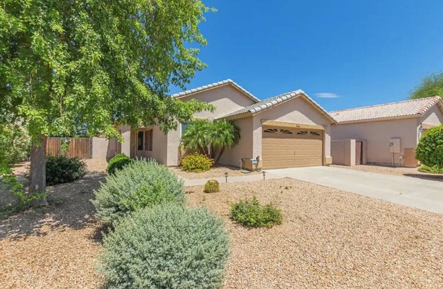 Charming 3-bedroom house with WiFi, AC, Private Pool in pleasant Surprise