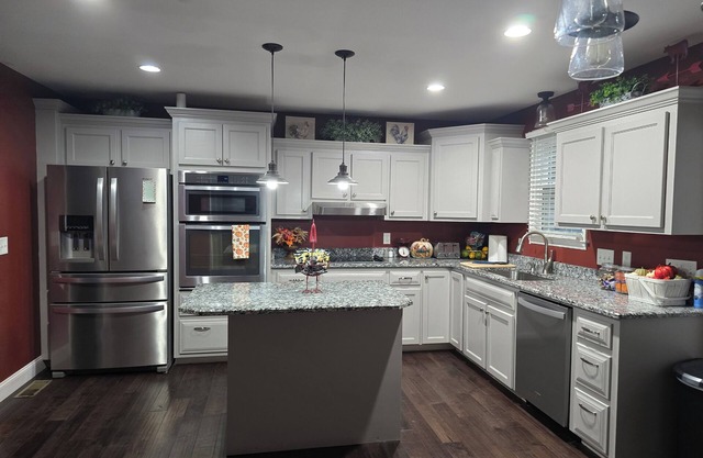Charming 3-bedroom house in lovely Laurens 3 miles from downtown.