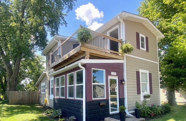 Charming 3-bedroom house with WiFi, AC in serene Noblesville