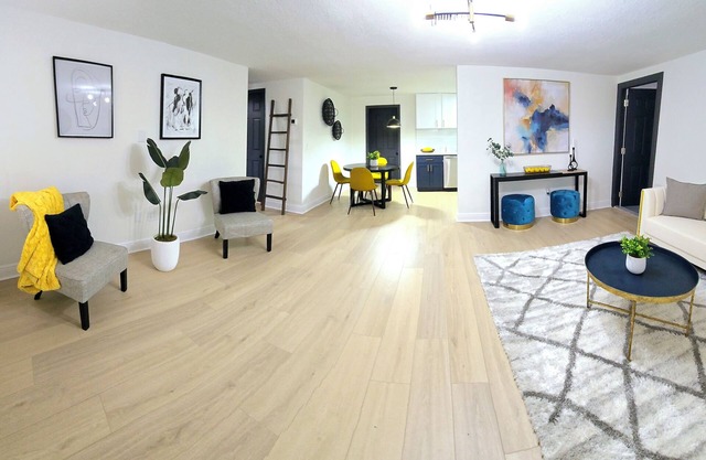 Charming 3-bedroom, completely remodel house in the heart of Port Richey
