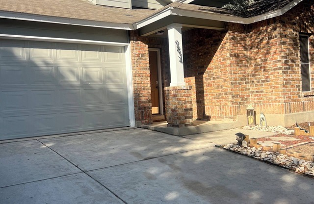 Charming 3-bedroom house with AC, WiFi in pleasant San Antonio