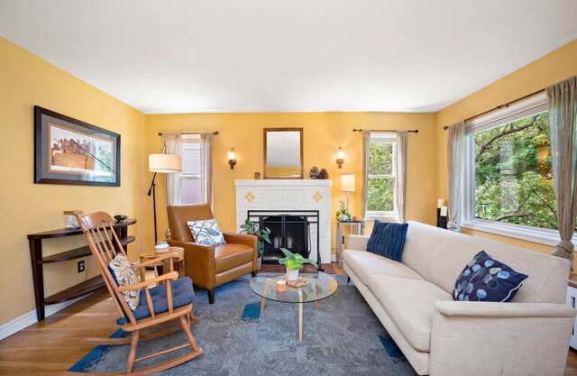 Charming 3BR Linden Hills Home Close to Everything