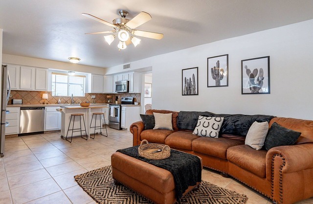 Charming 4-bedroom house, family and pet friendly, in desirable east Tucson!