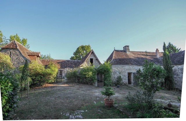 Charming 4 * cottage with private pool