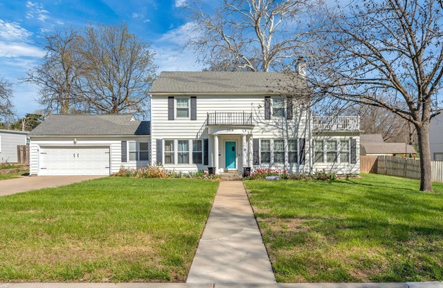 Charming 4BR family home w/private deck off master, big yard and patio