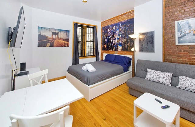 Charming and Beautiful studio on the Upper East Side Manhattan