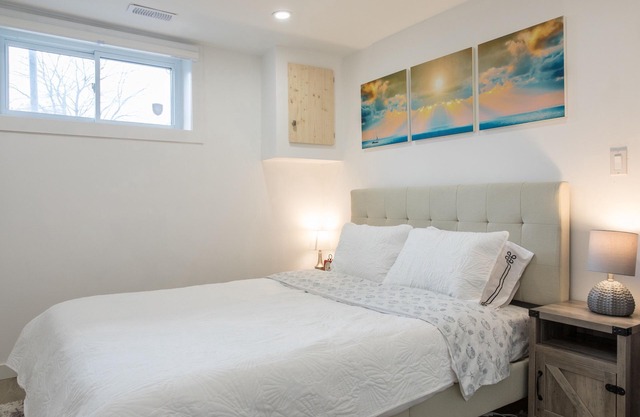 Charming and Cozy Basement Suite in the Minnow Lake area