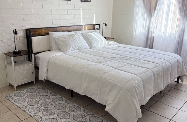 Charming and quiet 1-bedroom apartment near amenities, U of A, & downtown Tucson