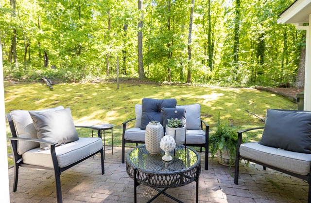 Charming and Spacious Home Great for Group Getaway