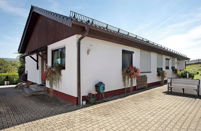 Charming Apartment “Ferienwohnung Garloff” near Lake Constance with Mountain View