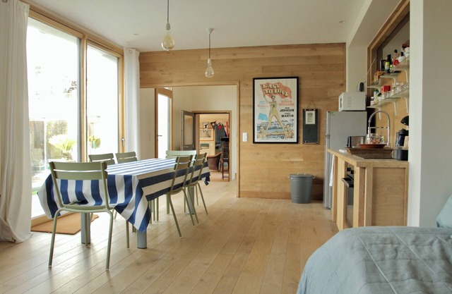 Charming apartment with garden and patio in Carantec