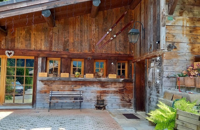 Charming chalet with fireplace 10 minutes from Grand Bornand and La Clusaz
