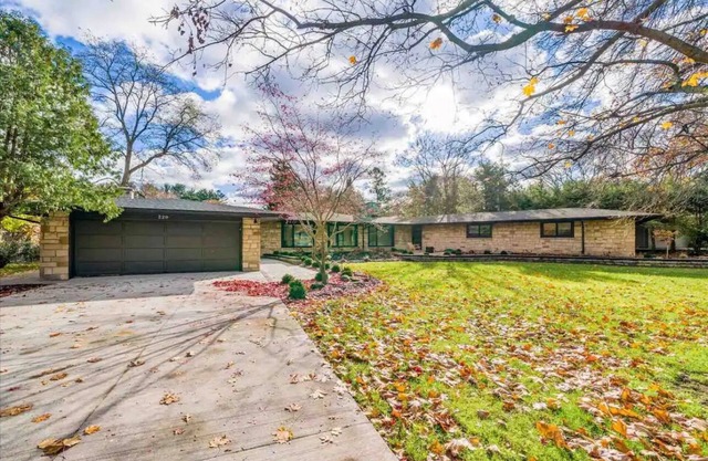 Charming central and remodeled 3-bedroom in fabulous Rochester/brighton
