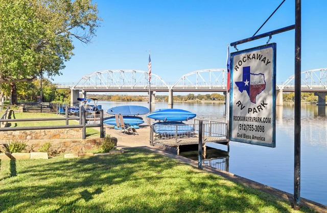 Charming Container Home | Amazing Lakeview | RV Park Life