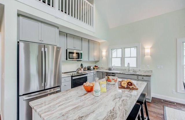Charming cottage with Mountain views and access to the Old Dairy Complex