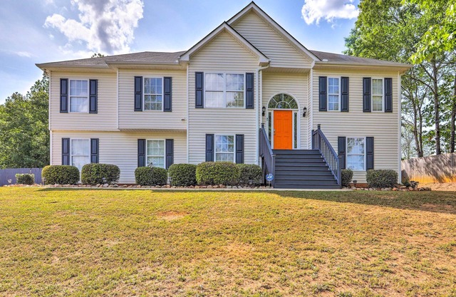 Charming Covington Home w/Fire Pit + Game Room!