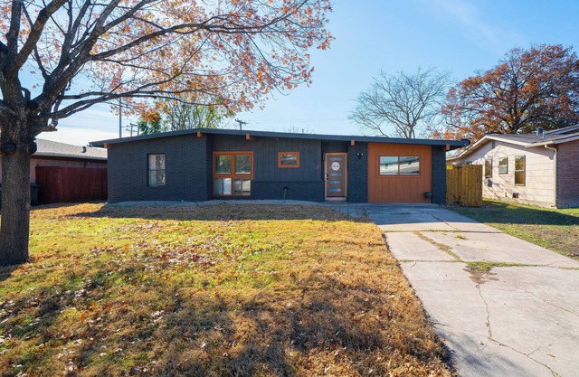 Charming & cozy 3bd 2ba house with Wi-Fi near downtown San Antonio top sights