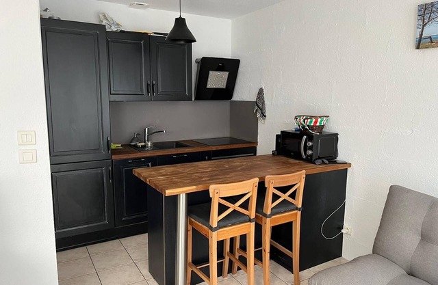 Charming Duplex Bordeaux - Private parking - Tram