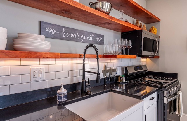 Charming Duplex only 10 mins from Whitetail Resort