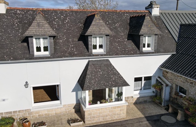 Charming family home for 8P in quiet country setting, near beach