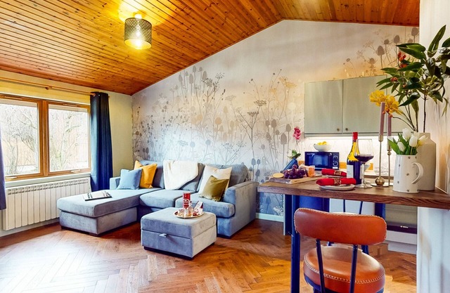 Charming Fraser Cottage Getaway in Insh, Couples Getaway near Aviemore.