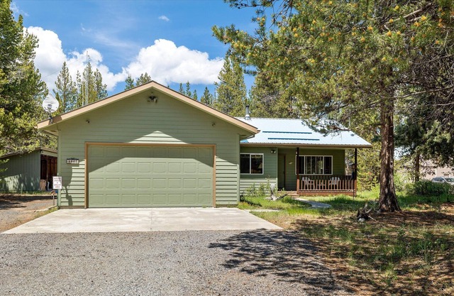 Charming Getaway in the Pines