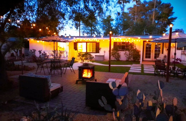 Charming Historic 4bdrm Oasis in Litchfield - Just Steps to Wigwam Resort