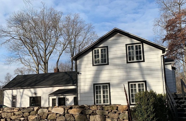 Charming historic cottage with modern amenities, Westport, CT close to NYC