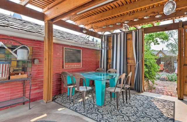 Charming Historic Home w/ Bridal Suite & Sunroom!