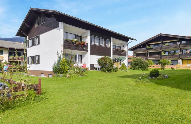 Charming Holiday Apartment “Ried Inzell” with Mountain View & Wi-Fi; Parking Available