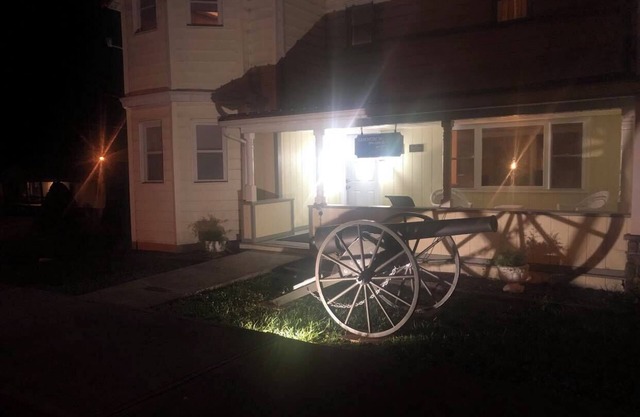 Charming home in a historic Civil War town. Families welcome!
