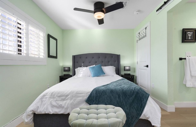 Charming Home in Phoenix with reliable WiFi!