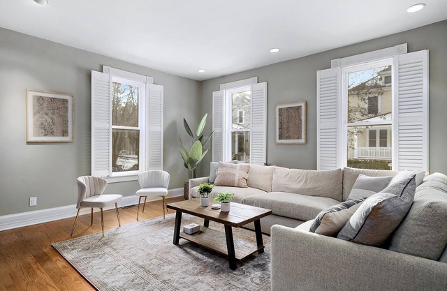 Charming Home Near Historic German Village