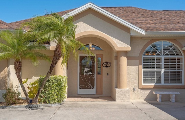 Charming home offers memorable moments. Pool - Villa Cheery Waters Retreat - Roelens Vacations